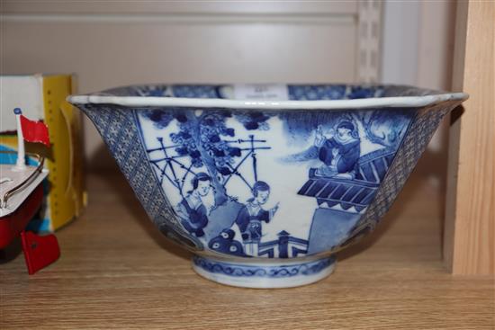 A 19th century Chinese blue and white square bowl height 11cm